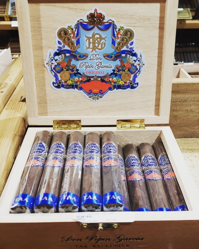 Cigar News: Espinosa Cream City MKE Released as Shop Exclusive for Metro  Cigars in Milwaukee