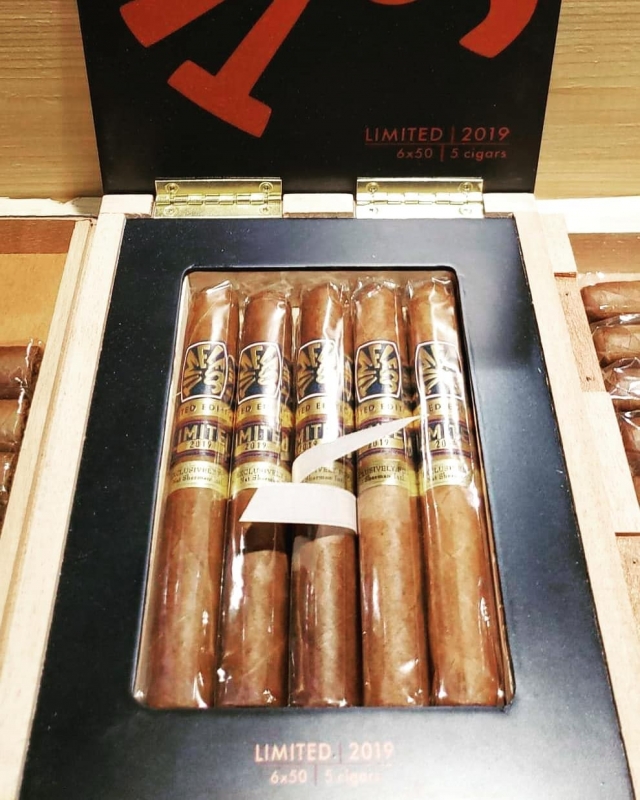 Cigar News: Espinosa Cream City MKE Released as Shop Exclusive for Metro  Cigars in Milwaukee